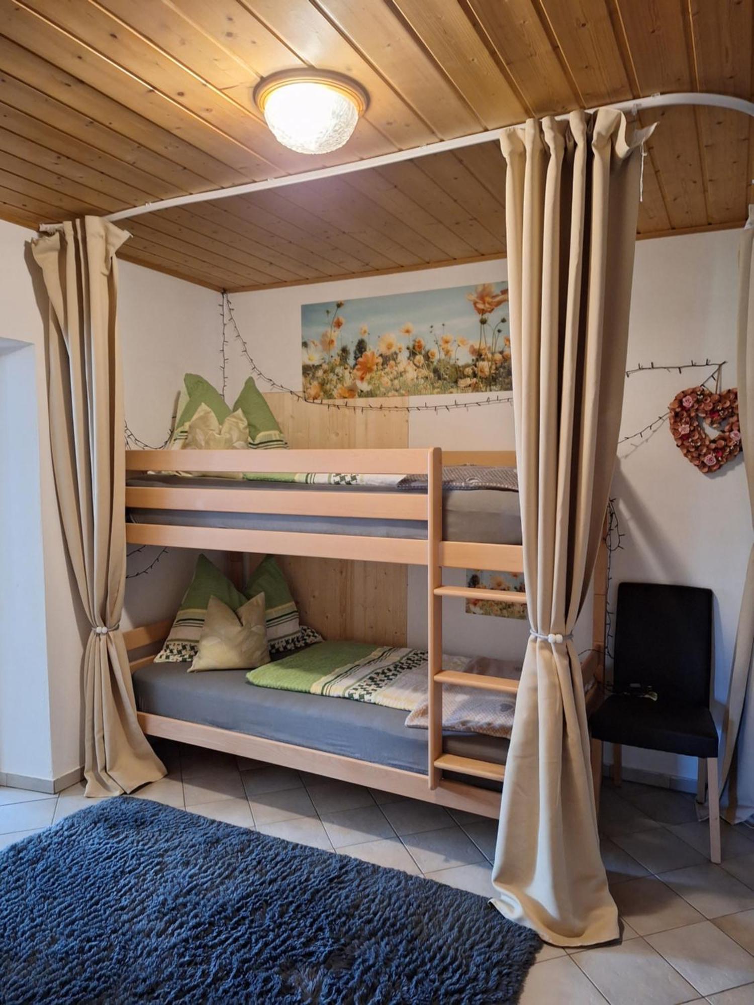 Loitzbauer Ferienwohnungen Sankt Gilgen Kamer foto